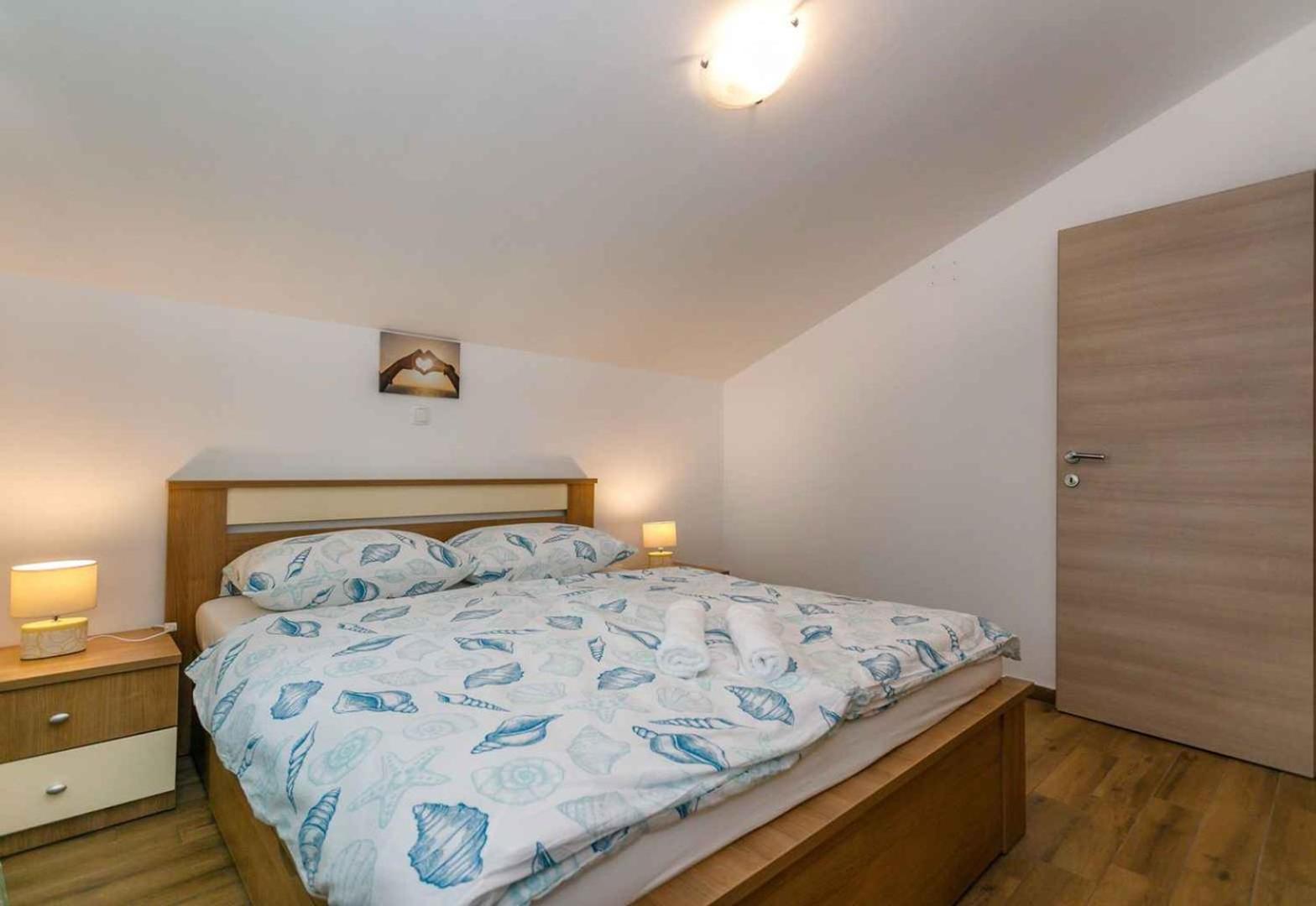 Apartment In Malinska/Insel Krk 38057 Екстер'єр фото